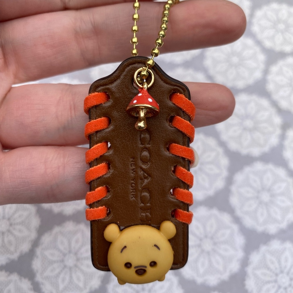 Coach Custom Disney Tsum Tsum Pooh Hang Tag - Picture 5 of 8